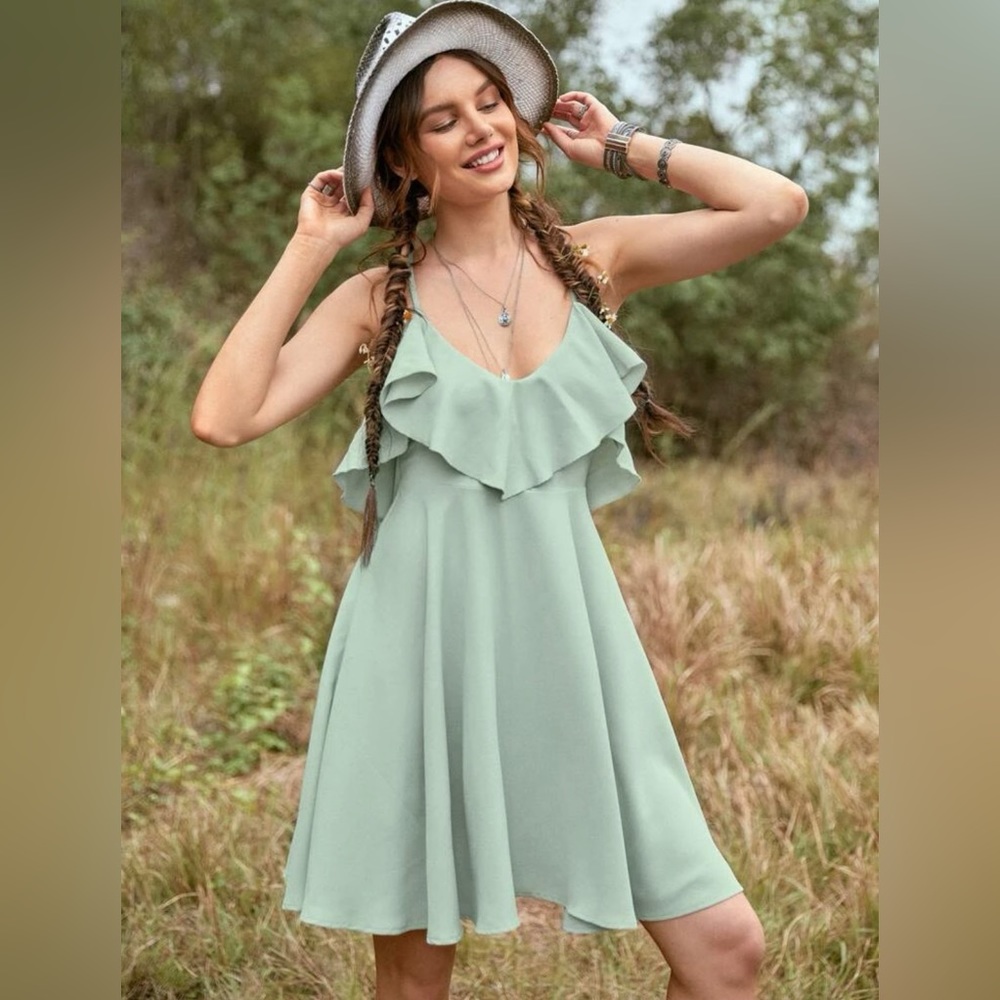 Light Green Ruffle Trim Criss Cross Back Dress Size S/M